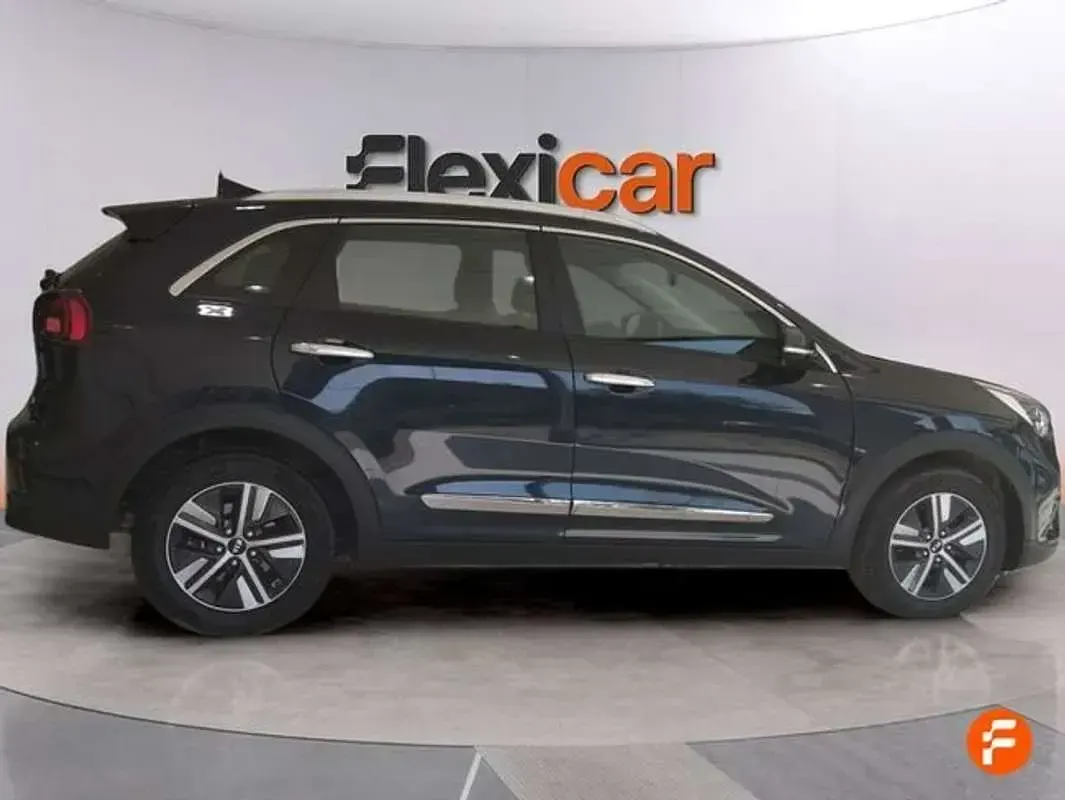 Usado Kia Niro 141 CV (103 kW) 2021 Negro SUV