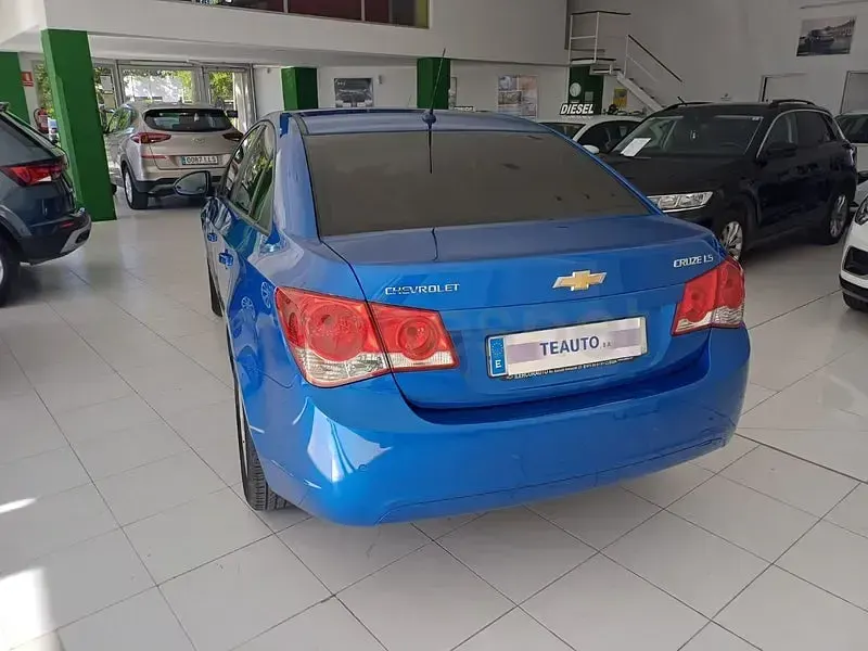 Usado Chevrolet Cruze LS 125 CV (91 kW) 2009 Azul Berlina