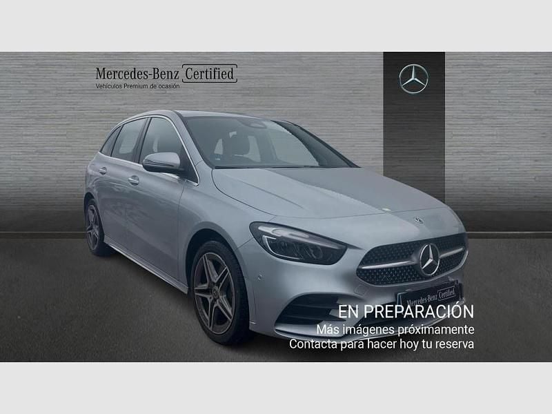 Usado Mercedes B250e 218 CV (160 kW) 2024 Gris / plata Monovolumen