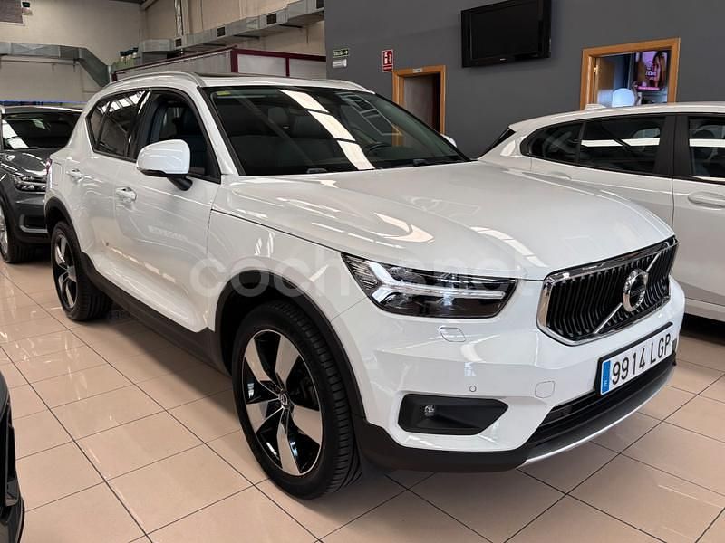 Blanco Usado 2020 Volvo XC40 Business Edition SUV | 25.690 € (Un poco caro) - Imagen 1/4