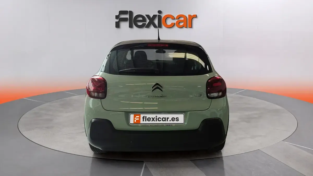 Usado Citroën C3 Feel 82 CV (60 kW) 2018 Verde Utilitario