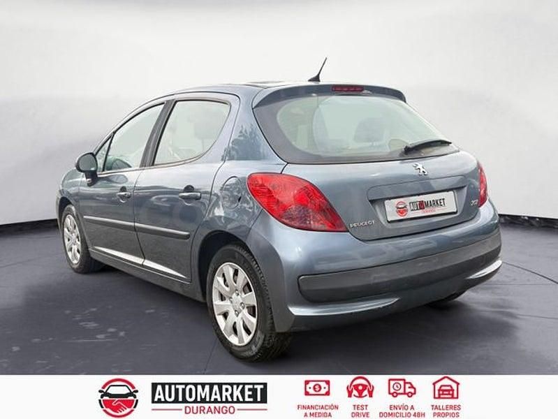 Usado Peugeot 207 110 CV (80 kW) 2007 Gris / plata Berlina