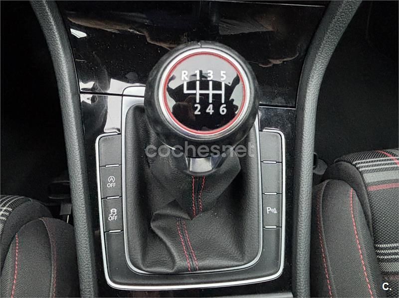 Usado VW Golf VII GTI 245 CV (180 kW) 2019 Blanco Berlina
