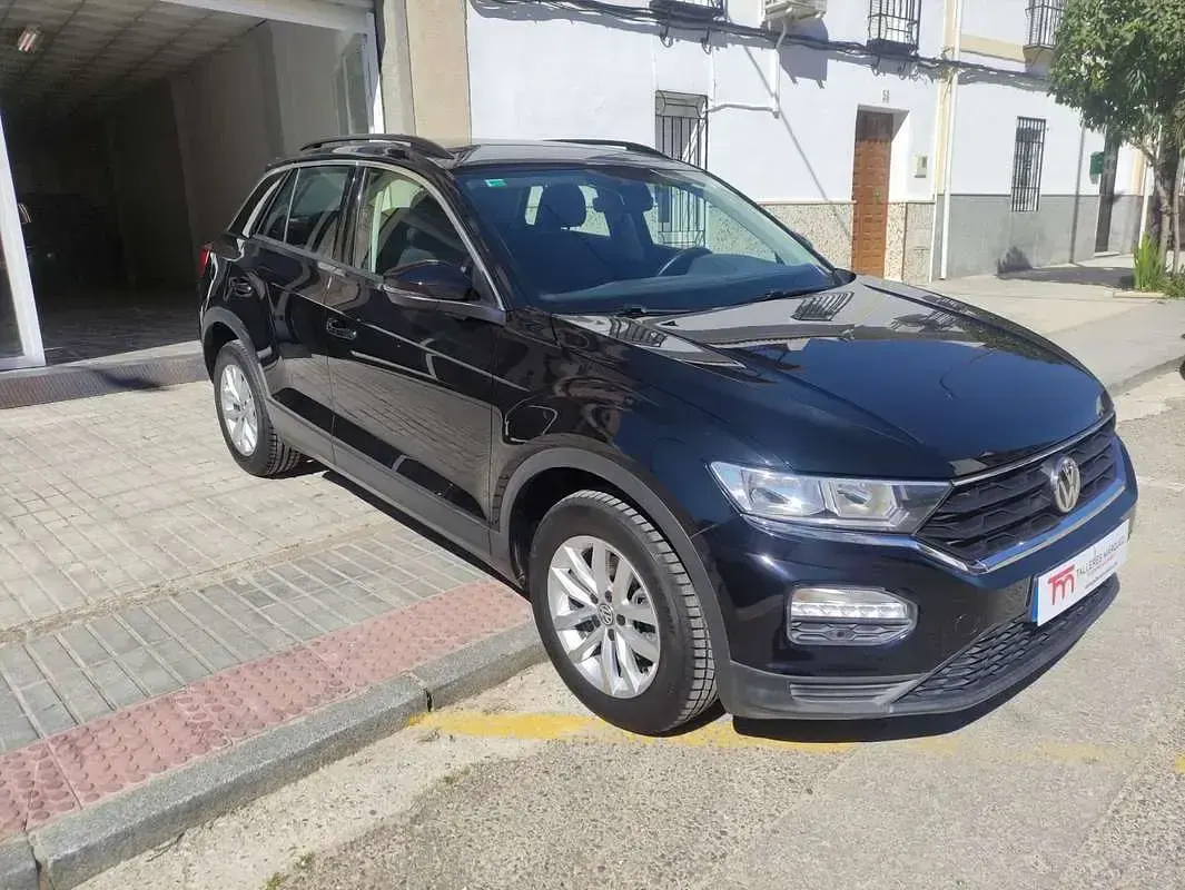 Usado VW T-Roc Advance 116 CV (85 kW) 2018 Negro SUV