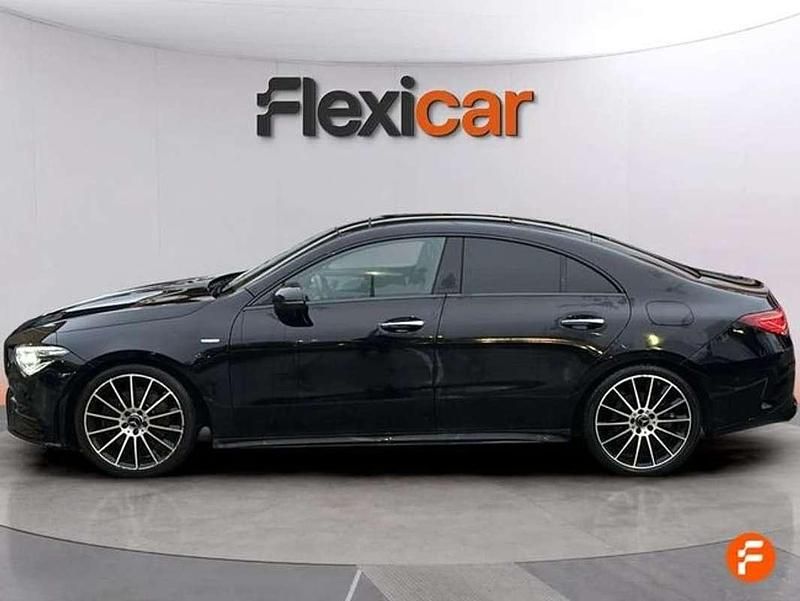Usado Mercedes CLA200 163 CV (119 kW) 2020 Negro Berlina
