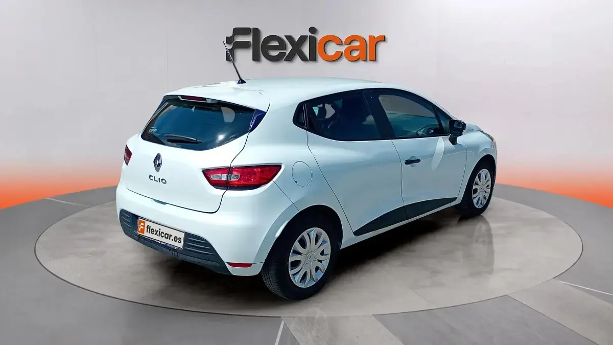 Usado Renault Clio IV Life 75 CV (55 kW) 2017 Blanco Berlina