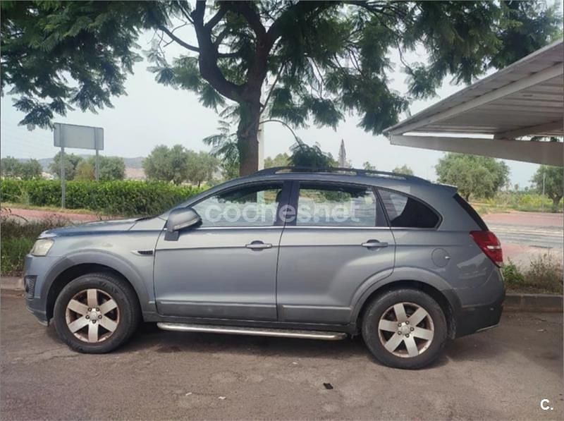 Usado Chevrolet Captiva LS 167 CV (122 kW) 2013 Gris / plata SUV