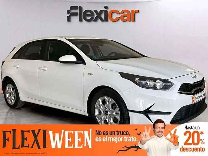 Blanco Usado 2022 Kia Ceed Utilitario | 12.390 € (Buen precio) - Imagen 1/2