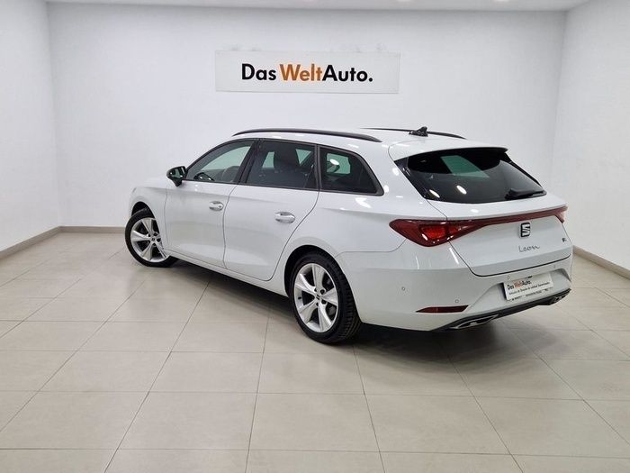 Blanco Usado 2020 Seat Leon ST FR Familiar | 18.900 € (Precio justo) - Imagen 1/4