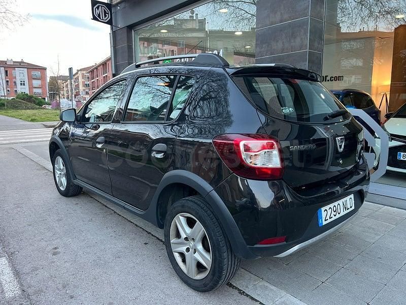 Usado Dacia Sandero Stepway 90 CV (66 kW) 2016 Negro Berlina