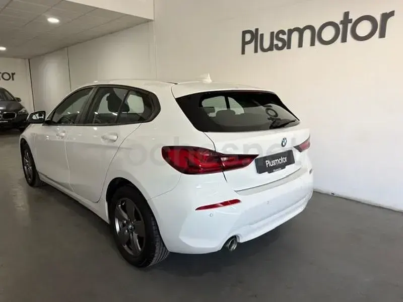 Usado BMW 116 Comfort Edition 116 CV (85 kW) 2023 Blanco Utilitario