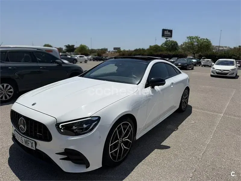 Usado Mercedes E220 194 CV (142 kW) 2023 Blanco Coupe