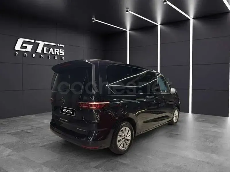 Usado VW Multivan 245 CV (180 kW) 2025 Negro Monovolumen
