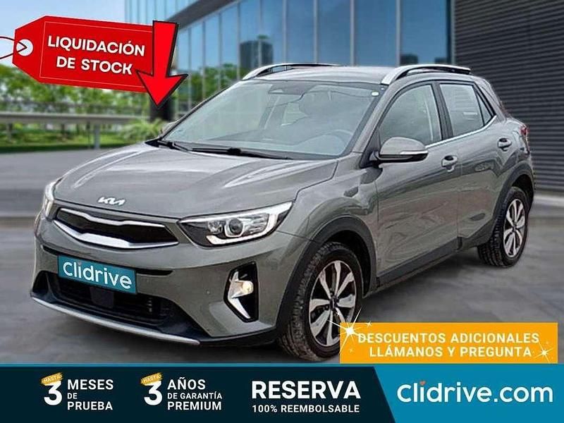 Usado Kia Stonic Plus 120 CV (88 kW) 2022 Verde SUV
