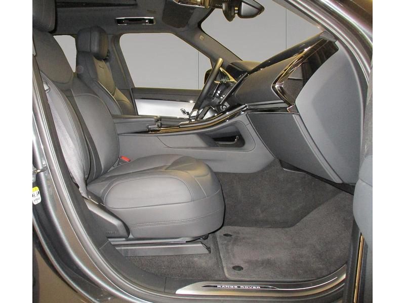 Usado Land Rover Range Rover Sport SE 460 CV (338 kW) 2025 Capathian grey SUV