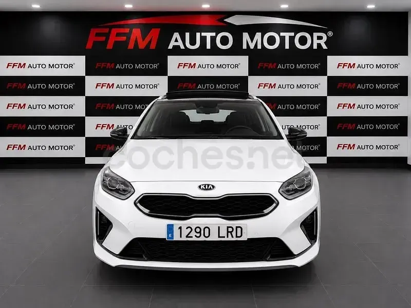 Usado Kia Ceed GT GT-Line 136 CV (100 kW) 2021 Blanco Familiar