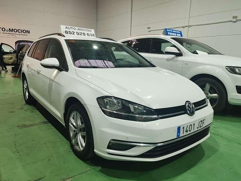 Usado VW Golf VII Business 110 CV (80 kW) 2017 Blanco Familiar