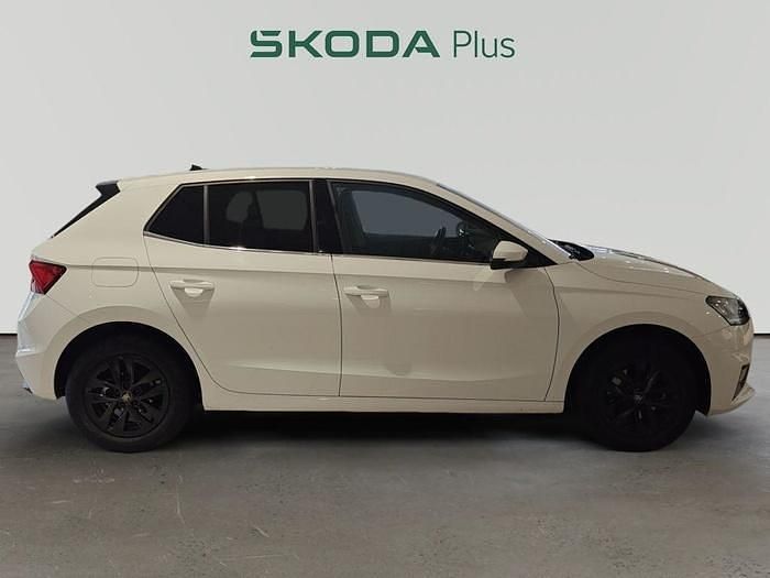 Usado Skoda Fabia Selection 115 CV (84 kW) 2025 Blanco Utilitario