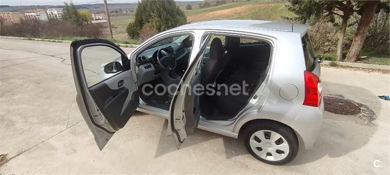 Usado Suzuki Alto GL 68 CV (50 kW) 2014 Gris / plata Utilitario