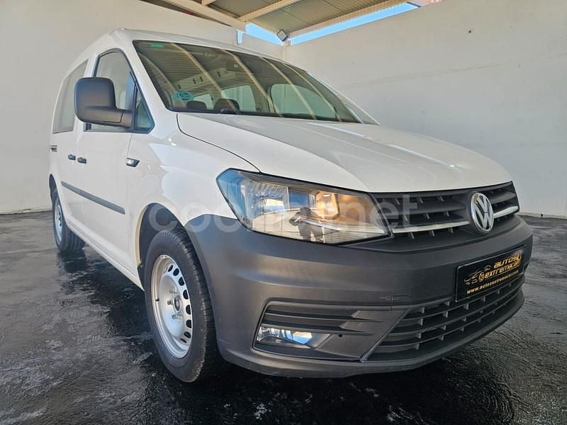 Usado VW Caddy 75 CV (55 kW) 2019 Blanco Monovolumen