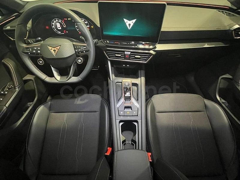 Usado Cupra Leon 150 CV (110 kW) 2024 Gris / plata Berlina