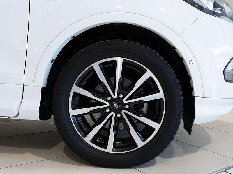 Usado Ford Kuga ST-Line 150 CV (110 kW) 2017 Blanco SUV