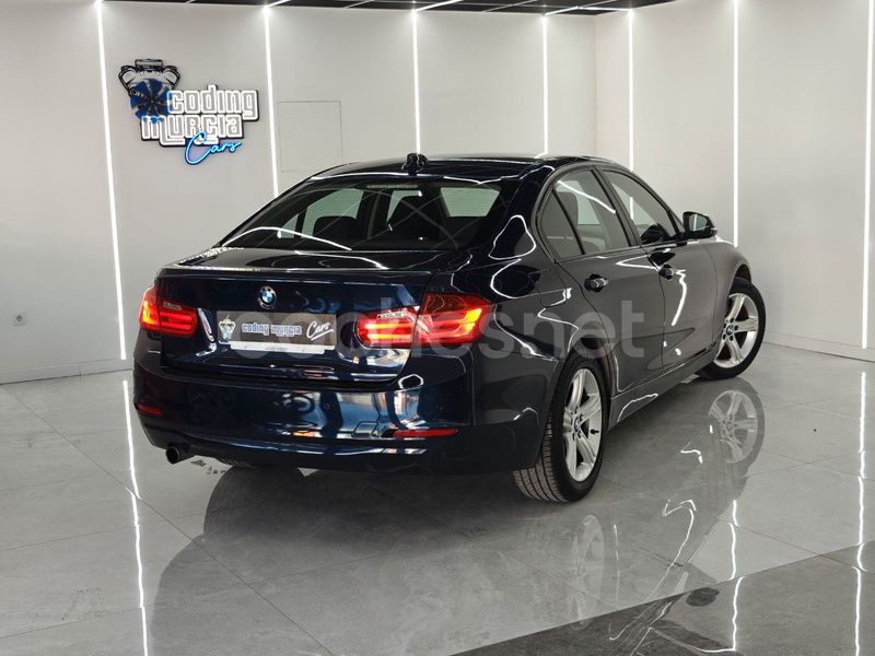 Usado BMW 318 143 CV (105 kW) 2013 Azul Berlina