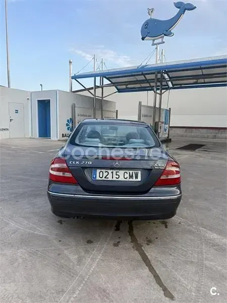 Usado Mercedes CLK270 Avantgarde 170 CV (125 kW) 2003 Azul Coupe