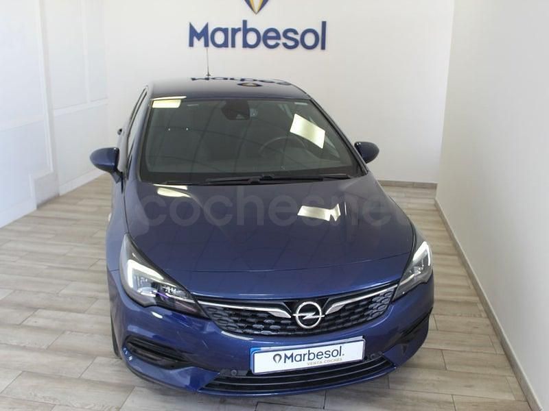Usado Opel Astra GS Line 110 CV (80 kW) 2020 Azul Berlina