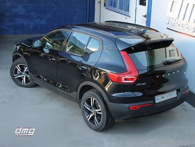 Usado Volvo XC40 R-Design 197 CV (144 kW) 2021 Negro SUV