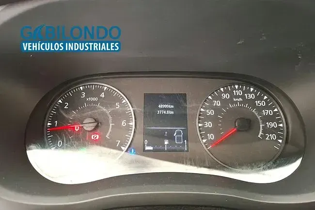 Usado Renault Master 135 CV (99 kW) 2021 Blanco Monovolumen