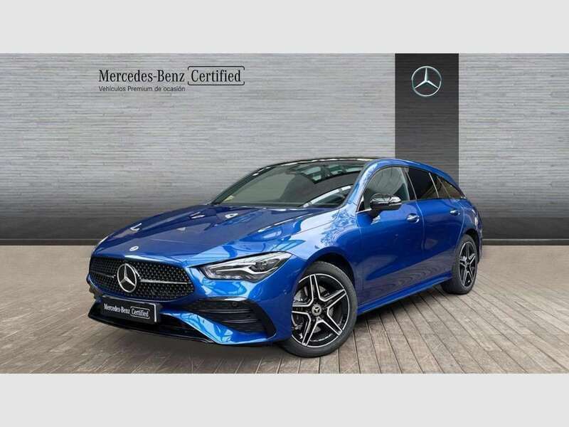 Azul Usado 2024 Mercedes CLA250 AMG line Berlina | 41.900 € - Imagen 1/4