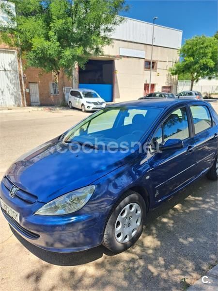 Azul Usado 2005 Peugeot 307 Berlina | 2300 € (Buen precio) - Imagen 1/4