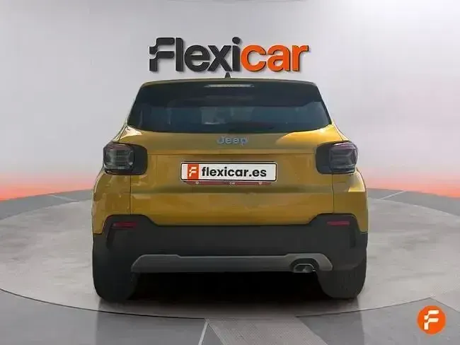 Usado Jeep Avenger Altitude 100 CV (73 kW) 2023 Amarillo SUV