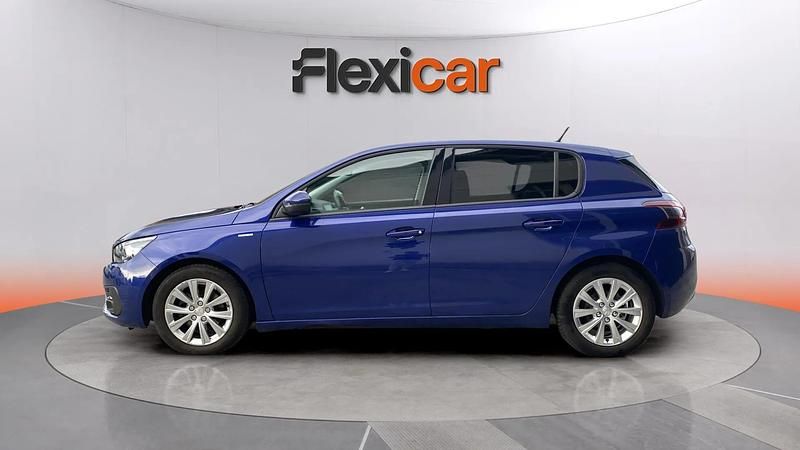 Usado Peugeot 308 Style 131 CV (96 kW) 2020 Azul Berlina