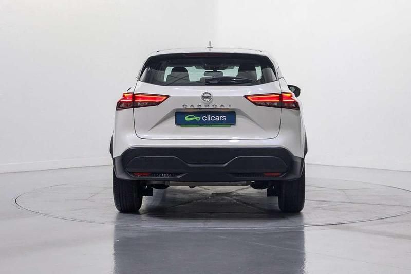 Usado Nissan Qashqai Acenta 158 CV (116 kW) 2021 Blanco SUV