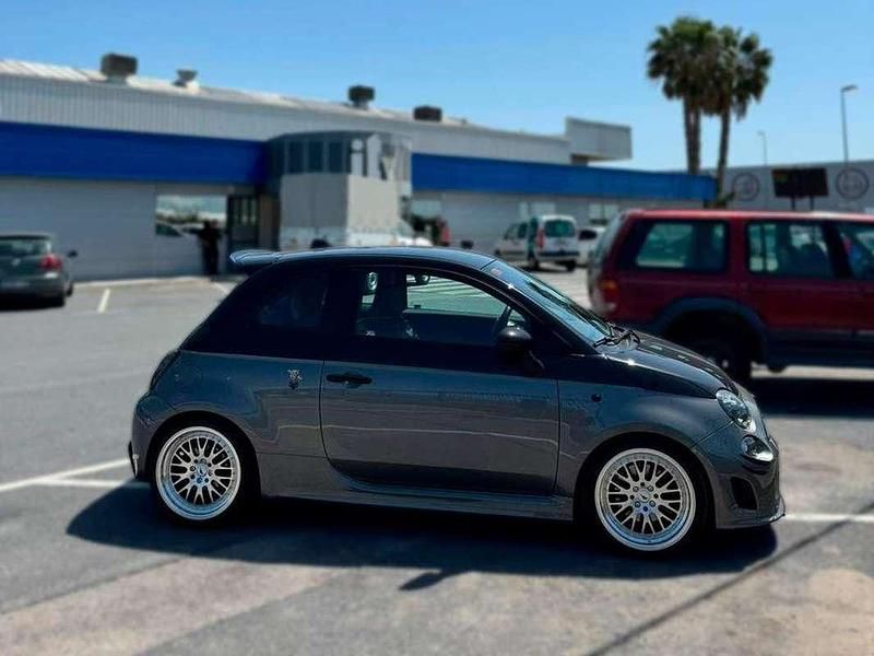 Usado Abarth 500 140 CV (102 kW) 2016 Gris Berlina