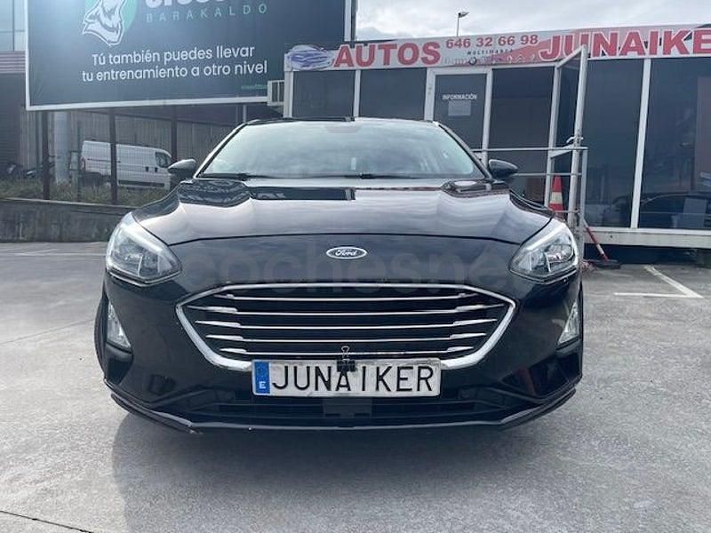 Usado Ford Focus Titanium 120 CV (88 kW) 2020 Negro Berlina