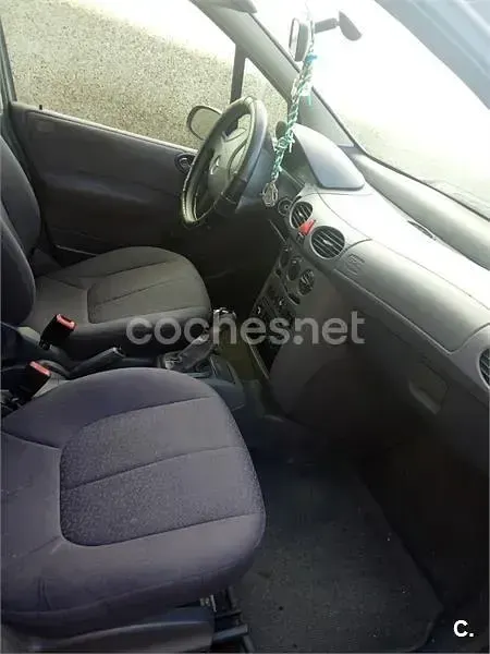Usado Mercedes A160 Classic 82 CV (60 kW) 2006 Gris / plata Monovolumen
