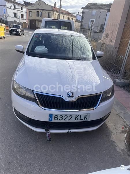 Usado Skoda Rapid Style 116 CV (85 kW) 2018 Blanco Utilitario