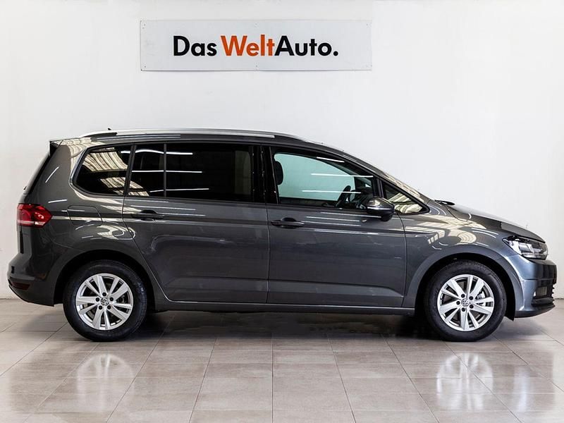 Usado VW Touran Advance 150 CV (110 kW) 2020 Gris Monovolumen