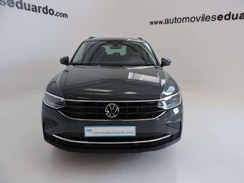 Usado VW Tiguan Life 245 CV (180 kW) 2022 Gris SUV