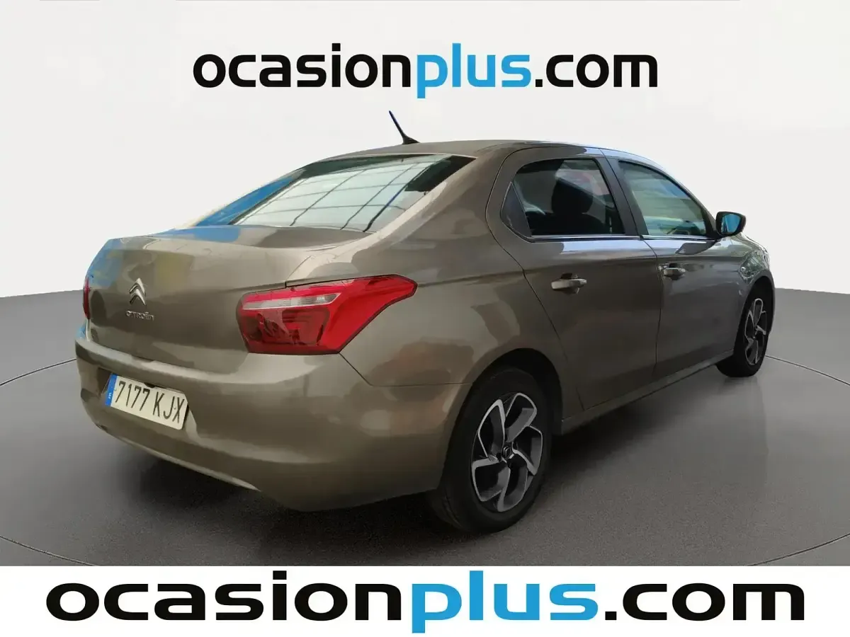 Usado Citroën C-Elysee I PureTech 82 CV (60 kW) 2018 Marrón Berlina