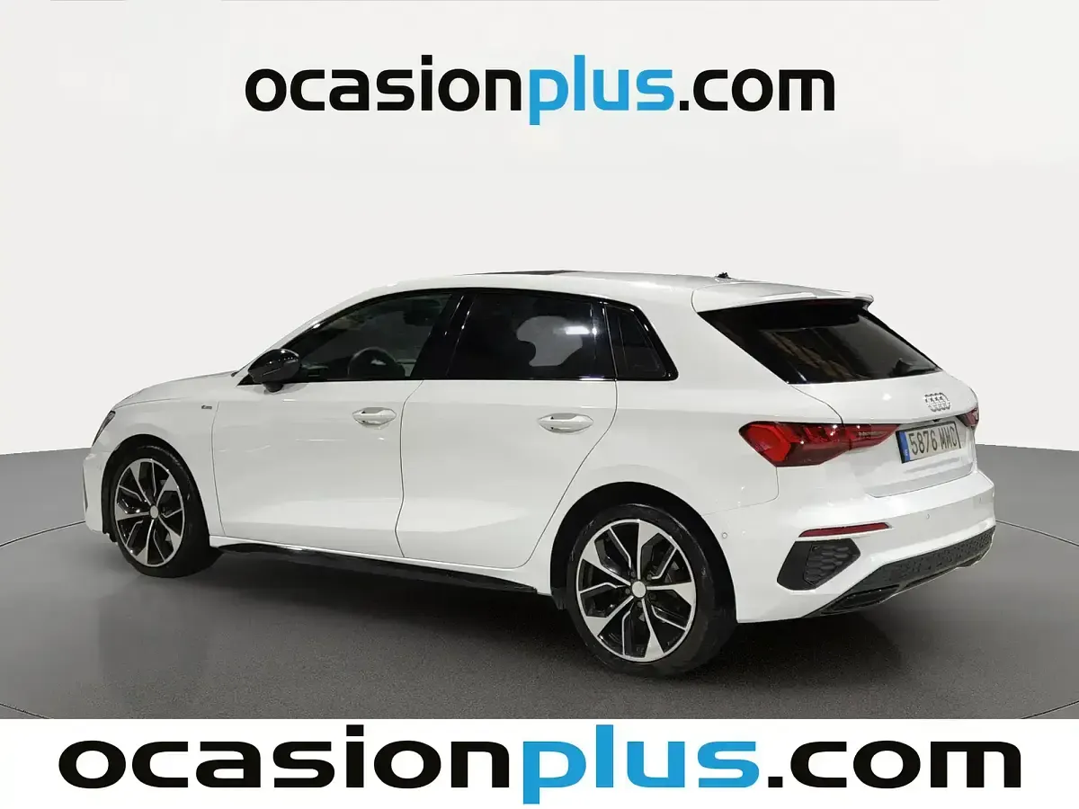 Käytetty Audi Q3 S-Line 150 HP (110 kW) 2022 Valkoinen Katumaasturi