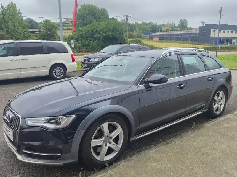 Usado Audi A6 Allroad Advanced 272 CV (200 kW) 2015 Negro Familiar