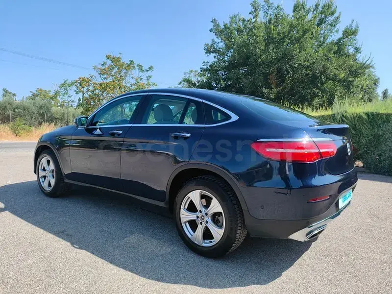 Usado Mercedes GLC250 211 CV (155 kW) 2018 Azul SUV
