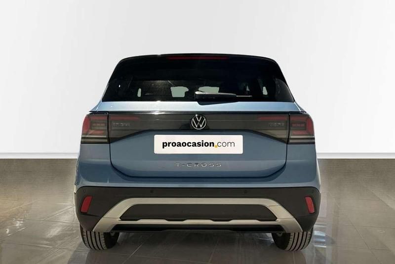 Usado VW T-Cross Life 95 CV (69 kW) 2024 Azul SUV