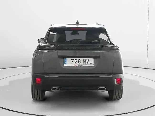 Usado Peugeot 2008 Allure 130 CV (95 kW) 2024 Gris / plata SUV