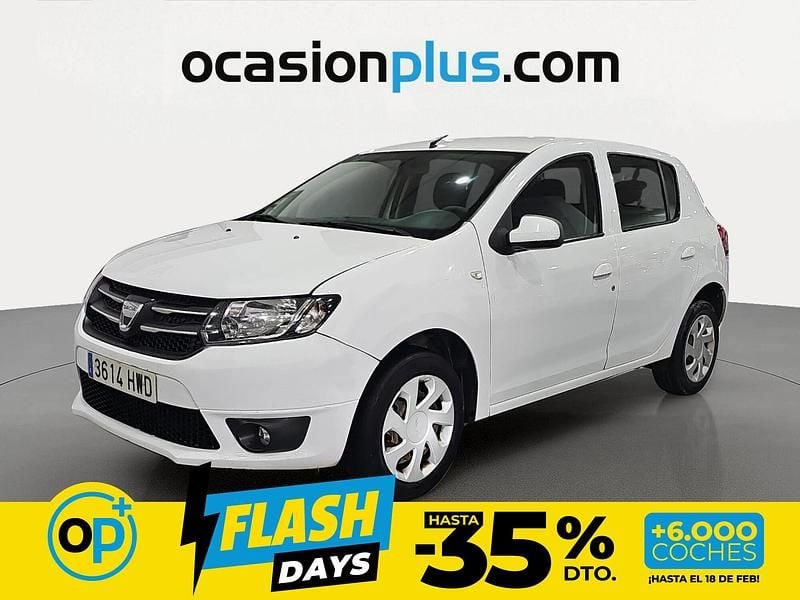 Usado Dacia Sandero Lauréate 90 CV (66 kW) 2014 Blanco Utilitario