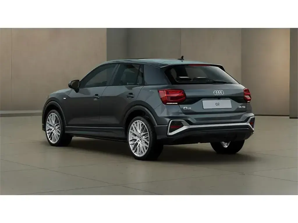Nuevo Audi Q2 Ambiente 150 CV (110 kW) 2026 Gris SUV